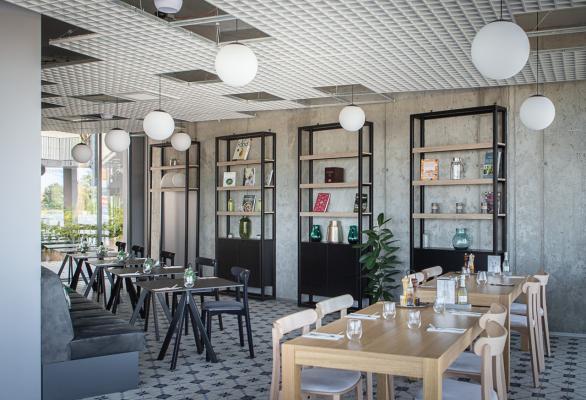 Acqua & Farina Restaurant