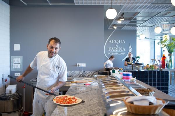 Acqua & Farina Restaurant