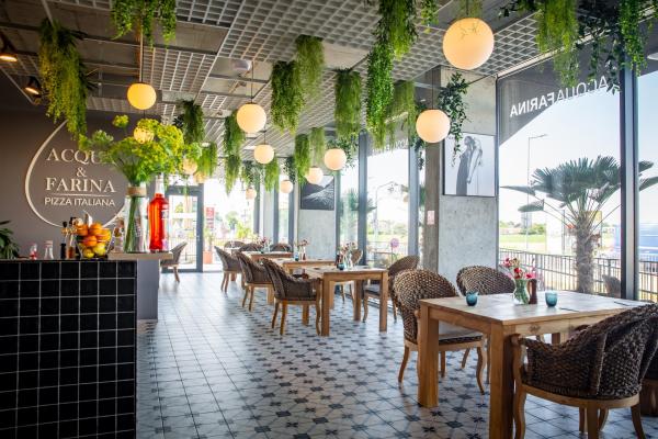 Acqua & Farina Restaurant